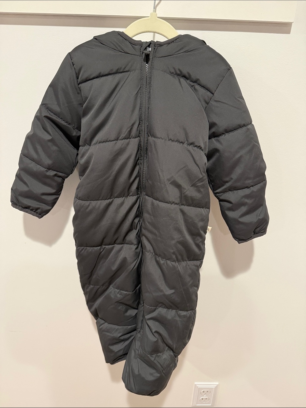 GAP Black Quilted Hooded Puffer Bunting